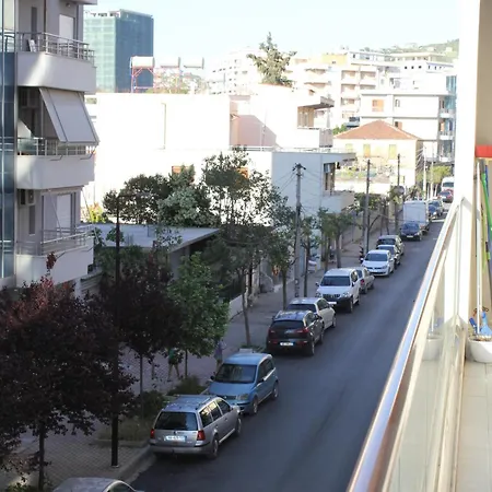 Apartment Osmenaj