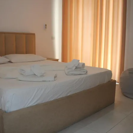 Osmenaj Apartment *
