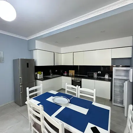 Apartment Osmenaj Vlorë